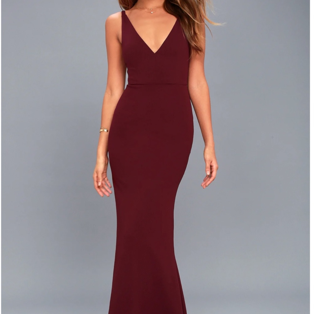 Lulu's Burgundy V-Neck Maxi Dress